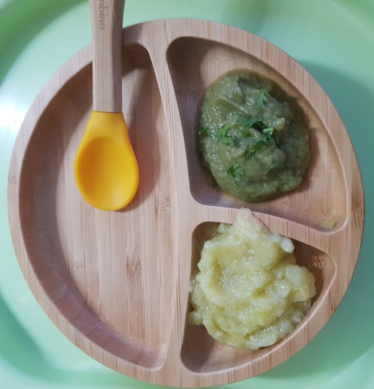 Jantar: 1 colher de sopa de curgete esmagada, 1 colher de sopa de feijão verde em puré com coentros e 1/2 colher de chá de azeite 