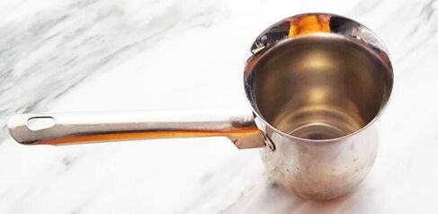 Pote de café turco de aço inoxidável.